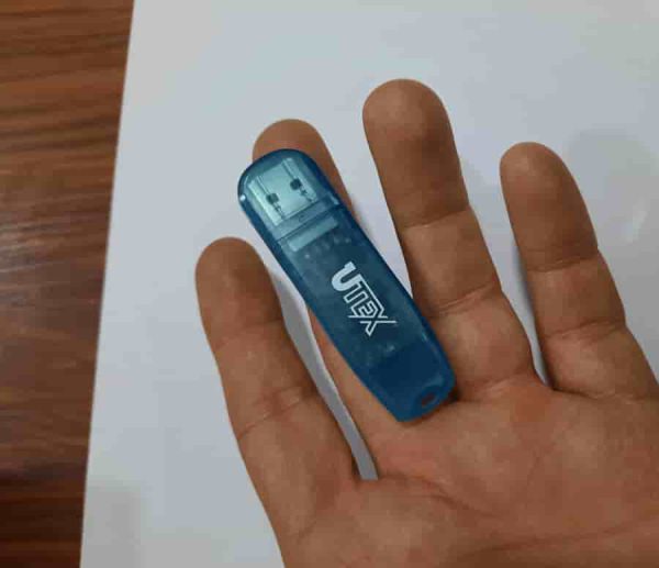 UTEX Crystal 32GB USB 2.0 Flash Memory